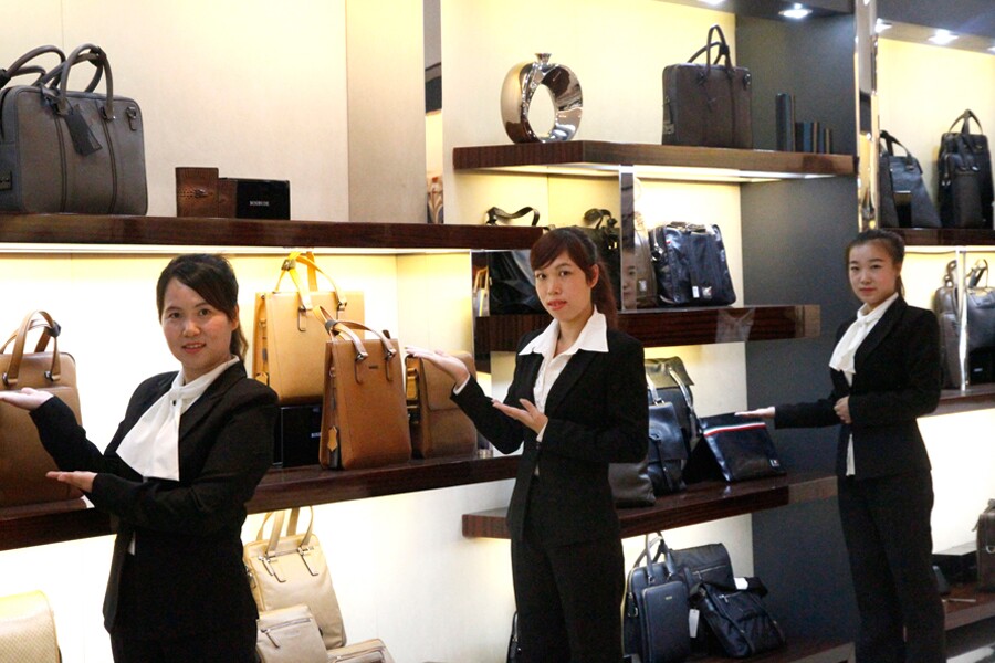博深皮具加工廠客服培訓(xùn)現(xiàn)場(chǎng).jpg