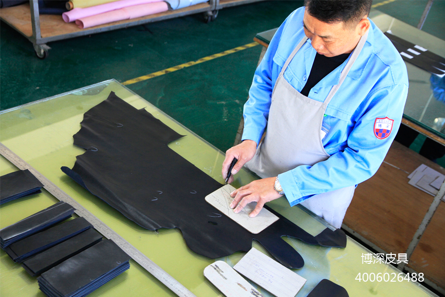 中國(guó)皮具加工廠 